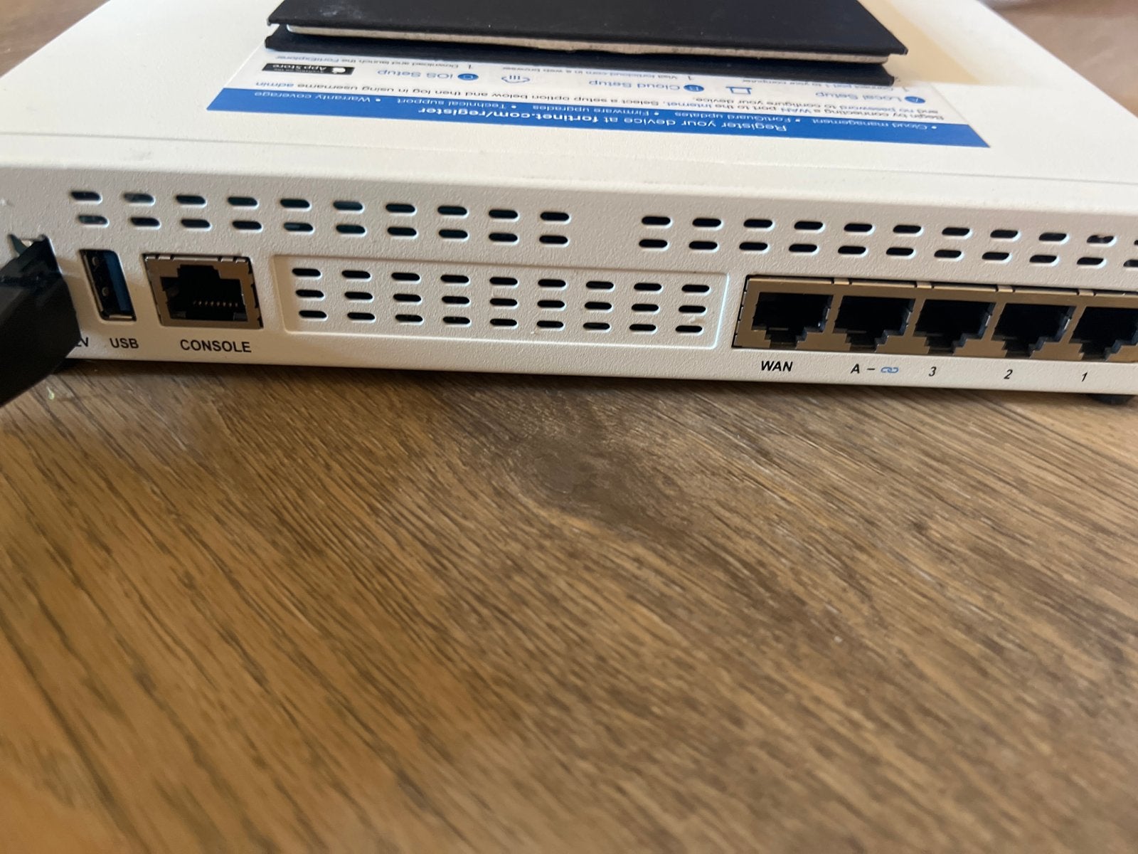 Fortinet FortiGate 40F Firewall/Router, Computers en Software, Ophalen of Verzenden, Zo goed als nieuw, Router