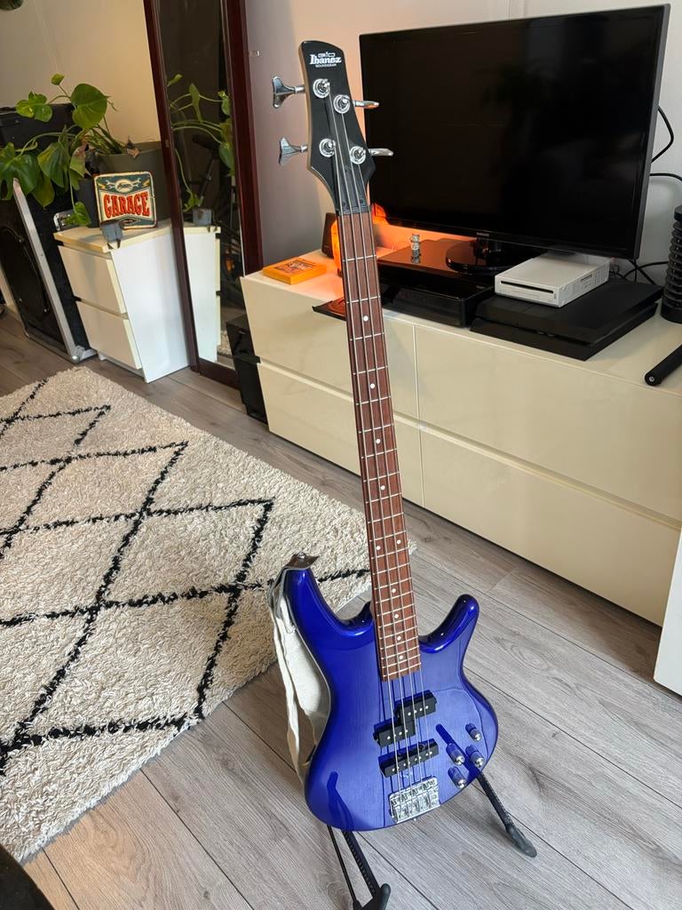 Ibanez basgitaar met Laney versterker en box, Ophalen of Verzenden, Zo goed als nieuw, Elektrisch