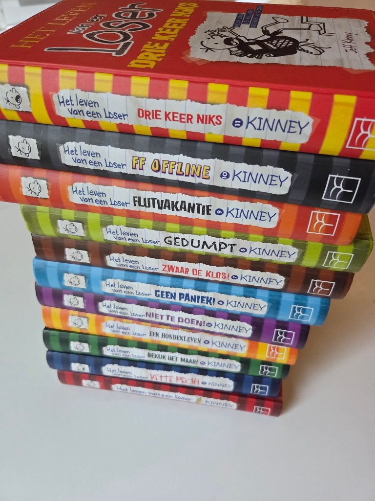 NIEUWSTAAT serie het Leven van het Loser deel 1 t/m 11, Boeken, Ophalen of Verzenden, Zo goed als nieuw, Jeff Kinney, Fictie algemeen