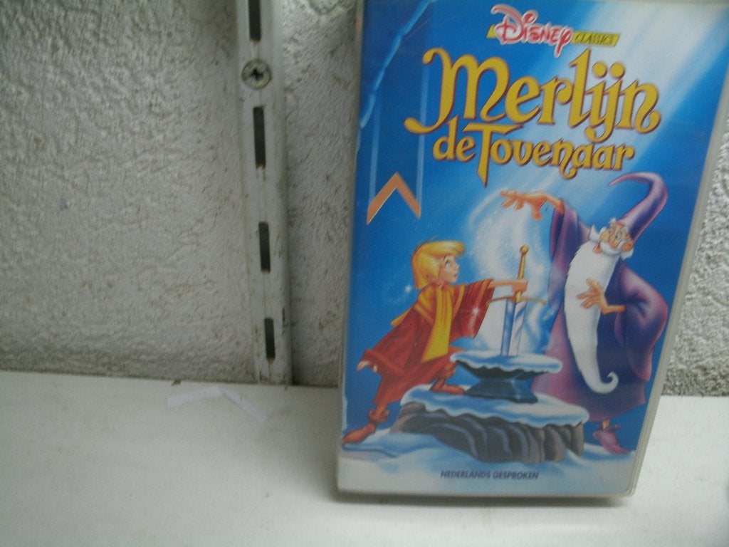 vhs 125a merlijn de tovenaar, Alle leeftijden, Ophalen of Verzenden, Zo goed als nieuw