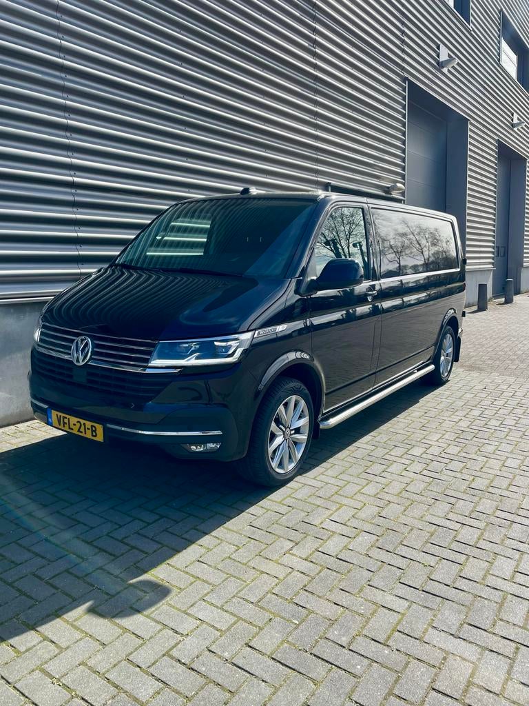 Volkswagen Transporter Bulli 2.0 TDI 199pk L2h1 7-DSG, Auto's, Stof, Volkswagen, Zwart, Bedrijf