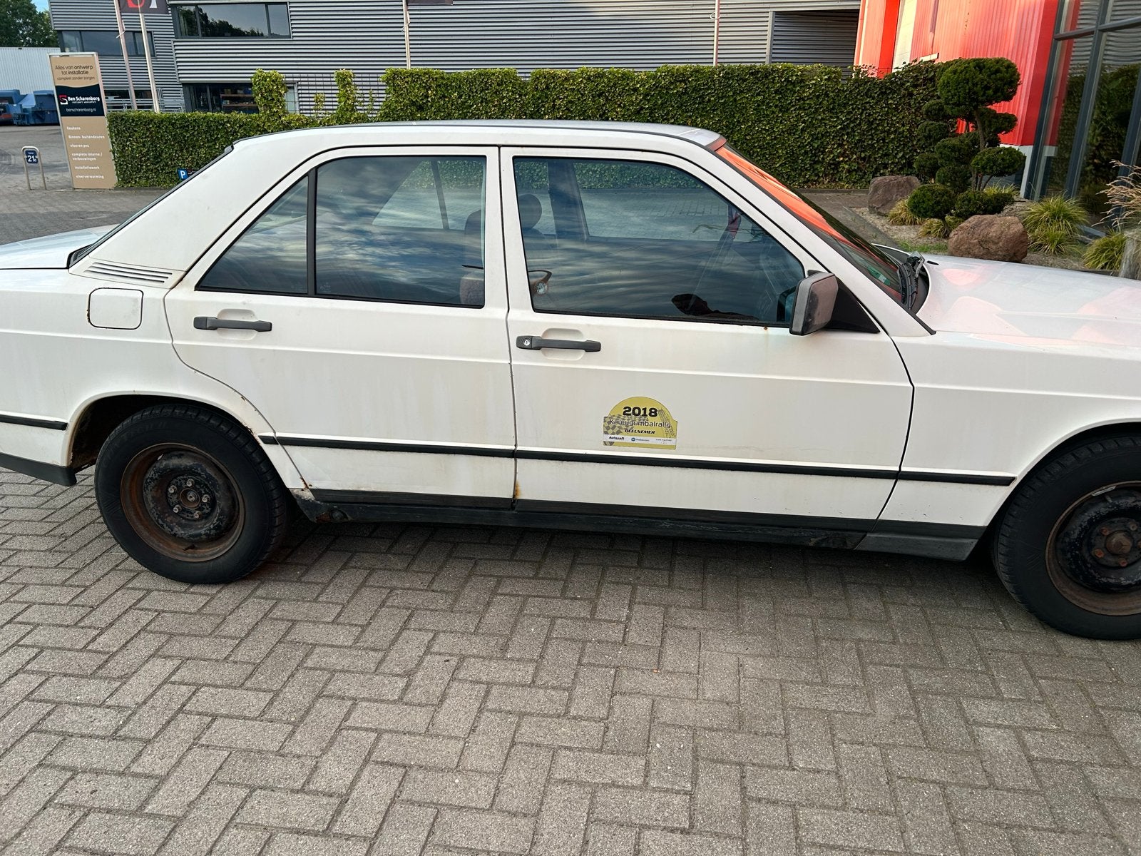 Mercedes-Benz Mercedes 190E, foto 5