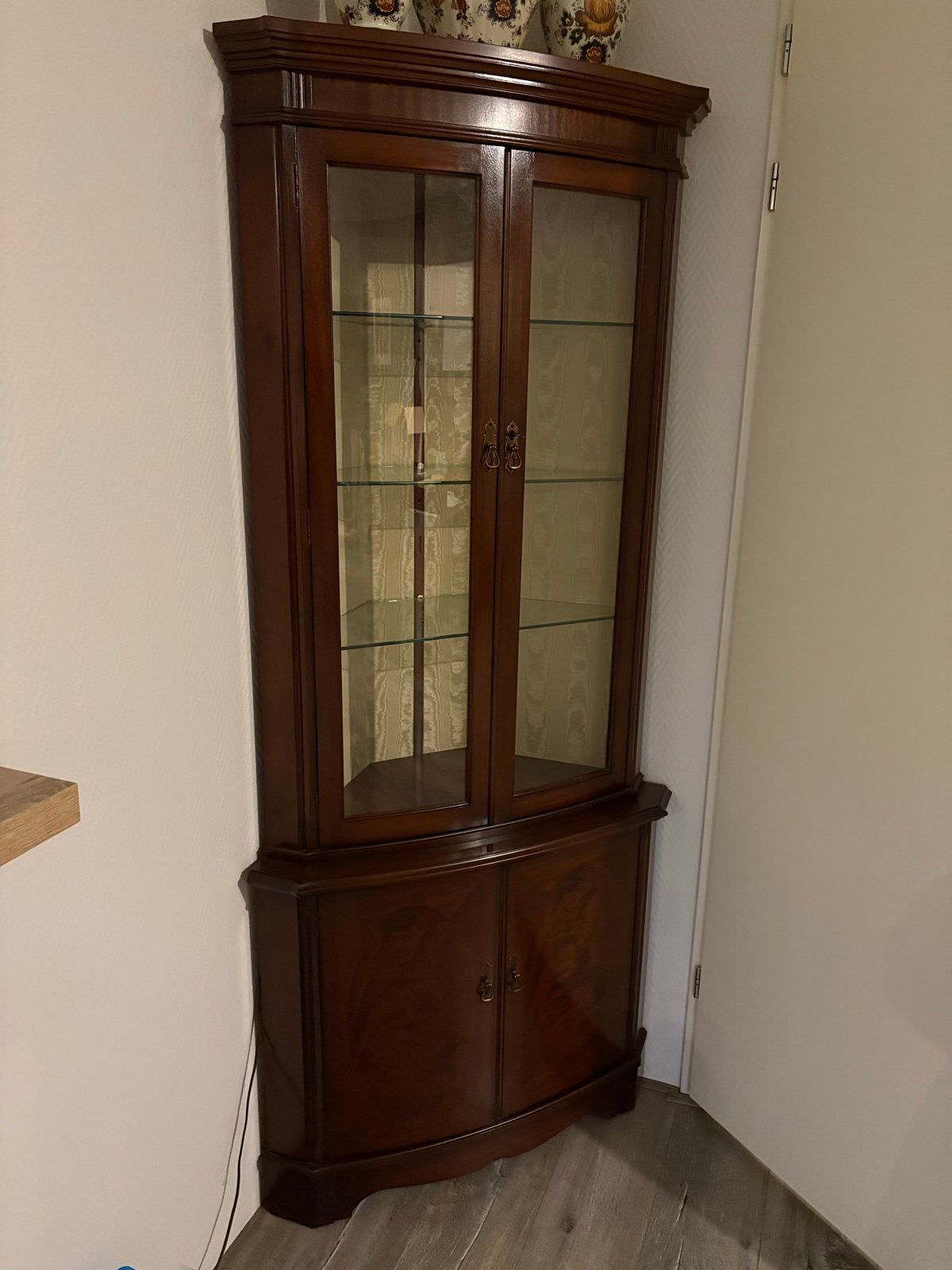 Mooie teakhouten hoek vitrine kast met verlichting, Ophalen, Gebruikt, 50 tot 100 cm, 150 tot 200 cm