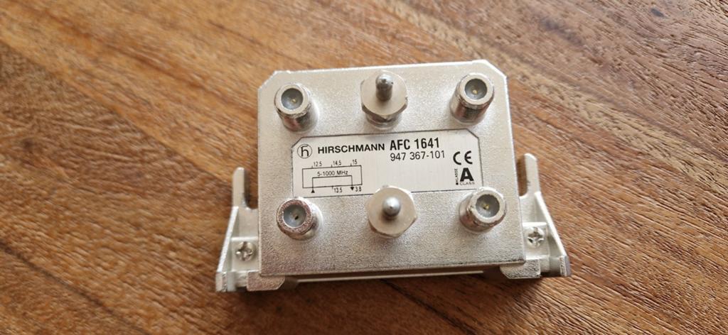 Hirschmann multitap AFC1641 met 4 uitgangen, Ophalen of Verzenden, Gebruikt, Coaxiale kabel