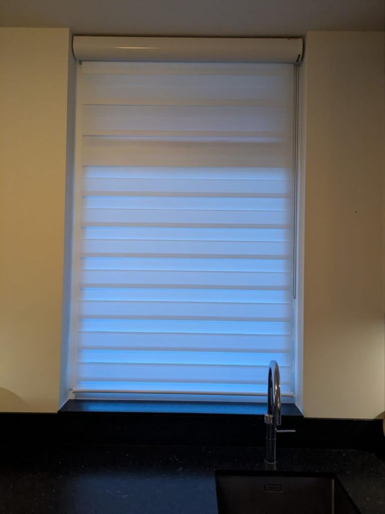 Rolgordijn 90 x 145 zuiverwit, Ophalen, 50 tot 100 cm, Zo goed als nieuw, Wit