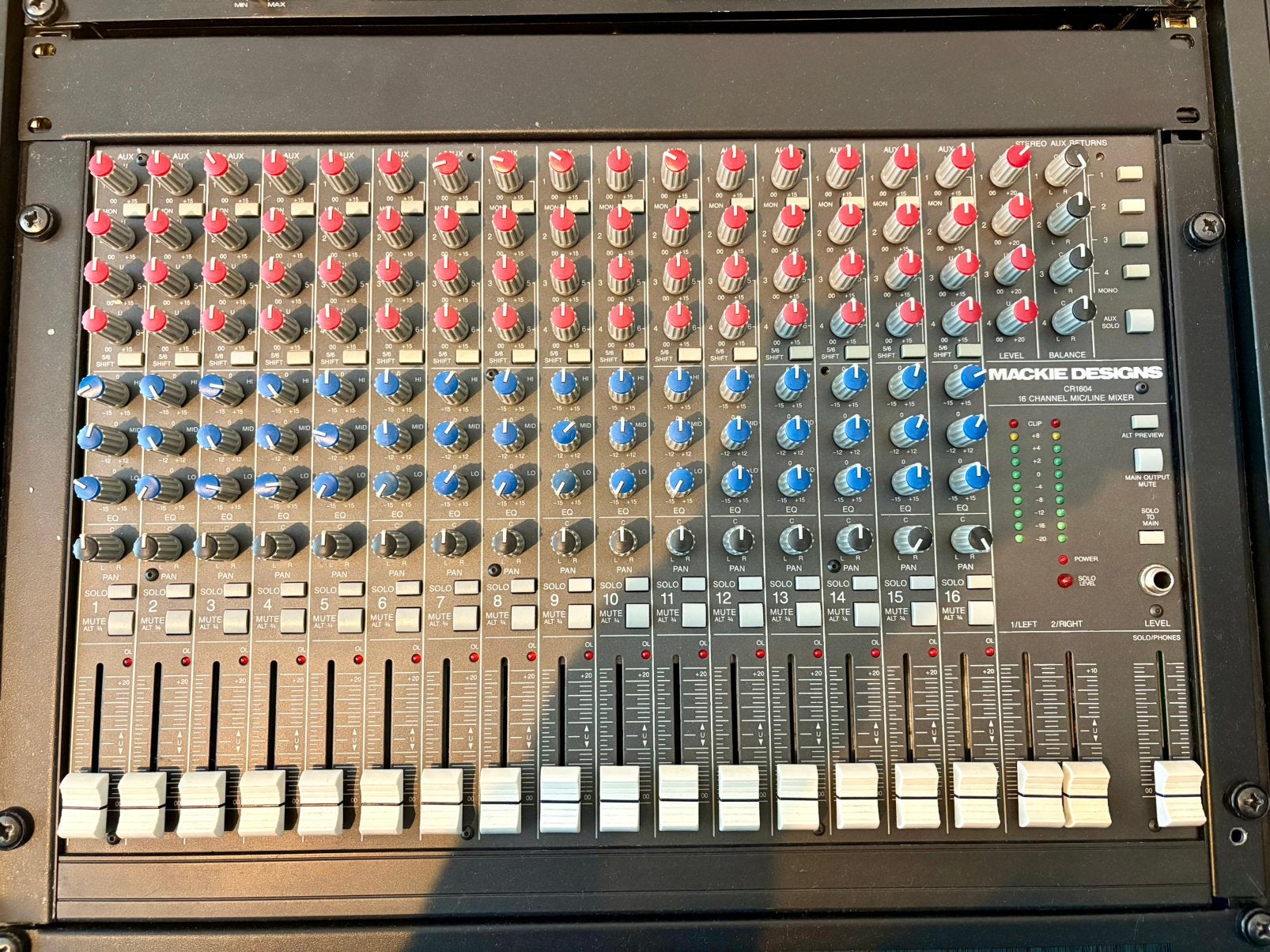 Mackie CR1604 (volledig gereviseerd), Muziek en Instrumenten, Ophalen of Verzenden, Zo goed als nieuw