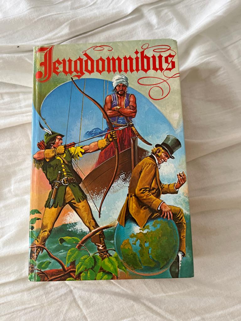 Jeugd omnibus met 5 verhalen - Deka Boeken, Ophalen of Verzenden, Gelezen, Fictie