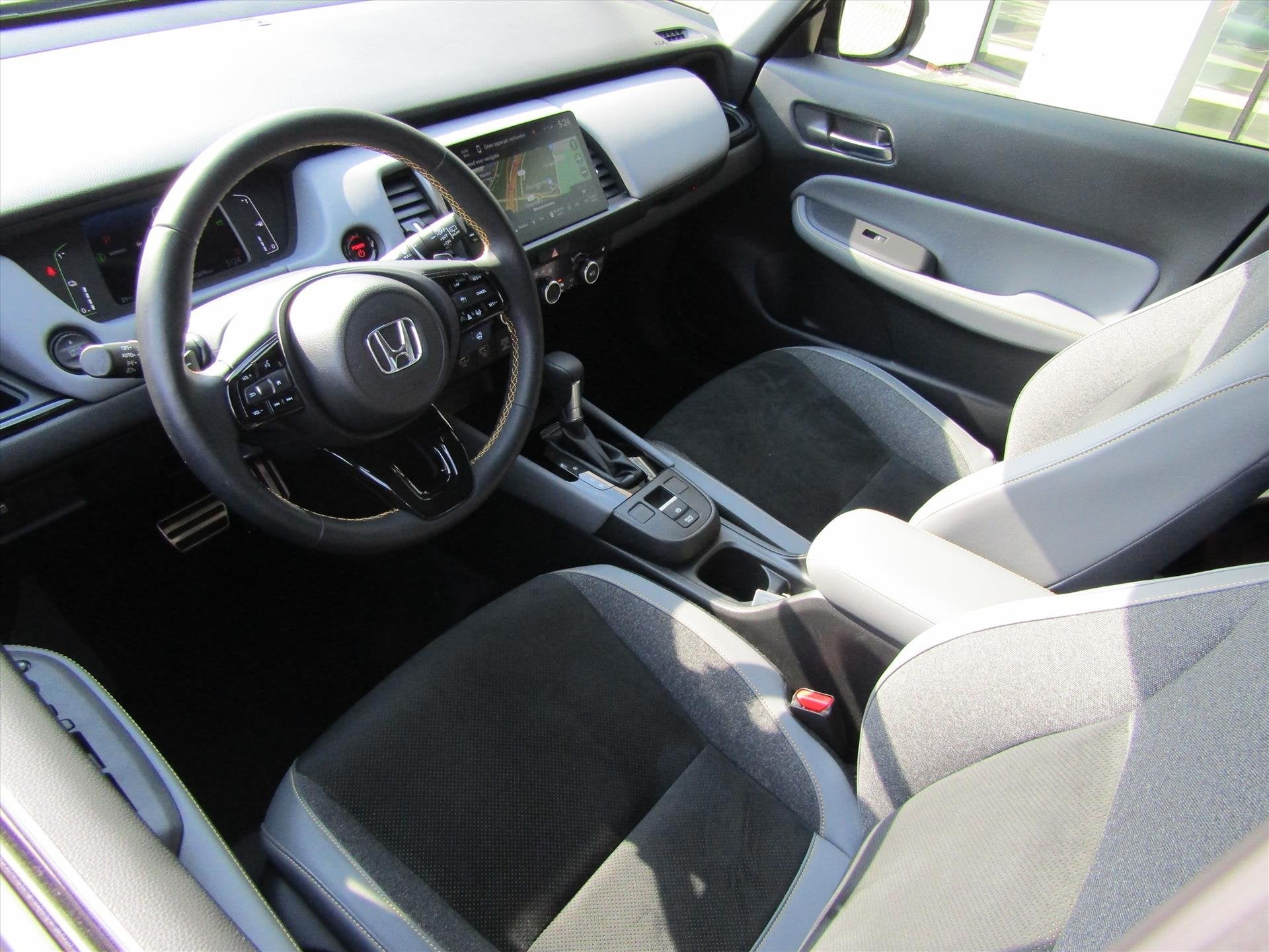 Honda Jazz 1.5 i-MMD 122pk Hybrid CVT Advance Sport, Auto's, 4 cilinders, Leder en Stof, Origineel Nederlands, Bedrijf