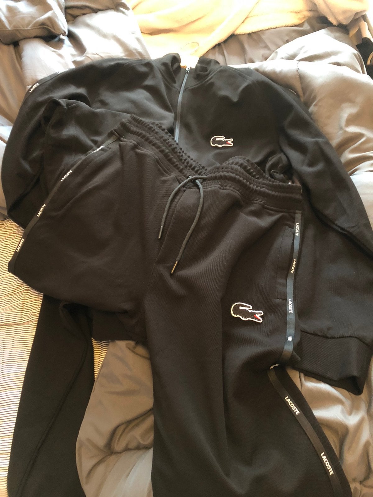 Lacoste training pak maat L, Ophalen of Verzenden, Zo goed als nieuw, Grijs