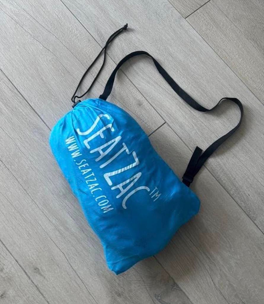 SeatZac opblaasbare zitzak - Blauw, Caravans en Kamperen, Kampeeraccessoires, Ophalen, Gebruikt