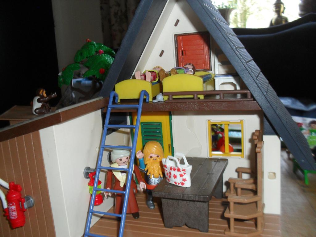 Playmobil huis van de boswachter met veel exstra setje no 9, Ophalen of Verzenden, Zo goed als nieuw, Los playmobil