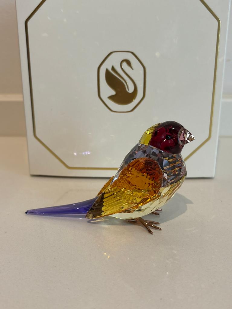 Swarovski scs goudvink groot, Ophalen of Verzenden, Zo goed als nieuw, Figuurtje