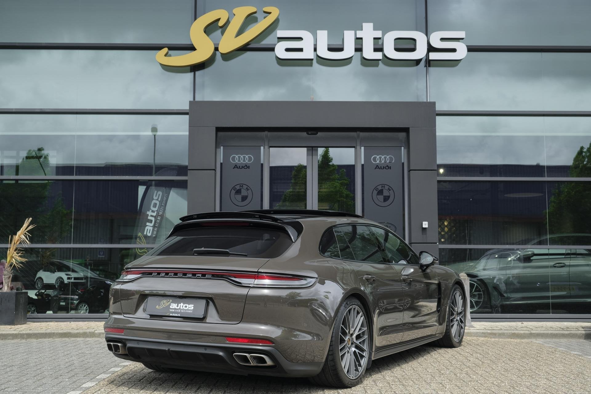 Porsche Panamera Sport Turismo 4.0 V8 Turbo S 700pk E-Hybrid, Auto's, Porsche, Automaat, 700 pk, Gebruikt, Bruin
