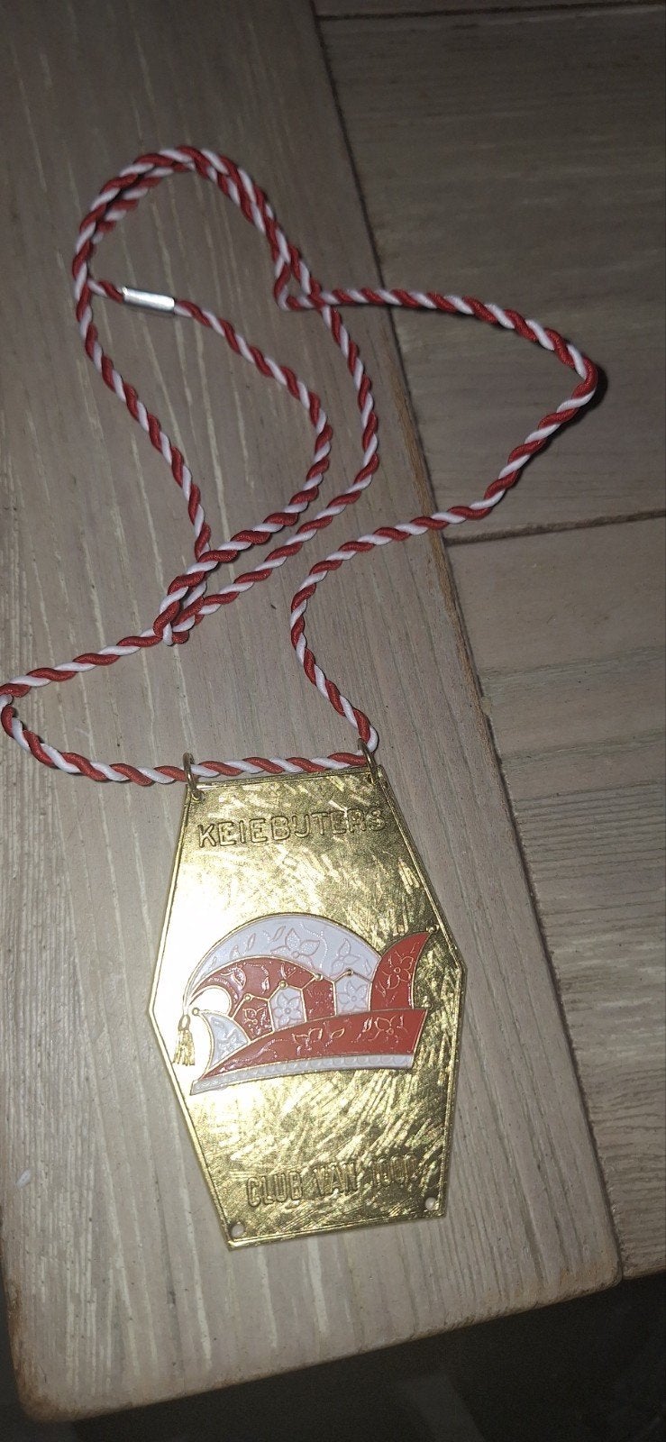 Keiebijters medaille club van 100 (2926), Postzegels en Munten, Ophalen of Verzenden, Overige materialen, Nederland