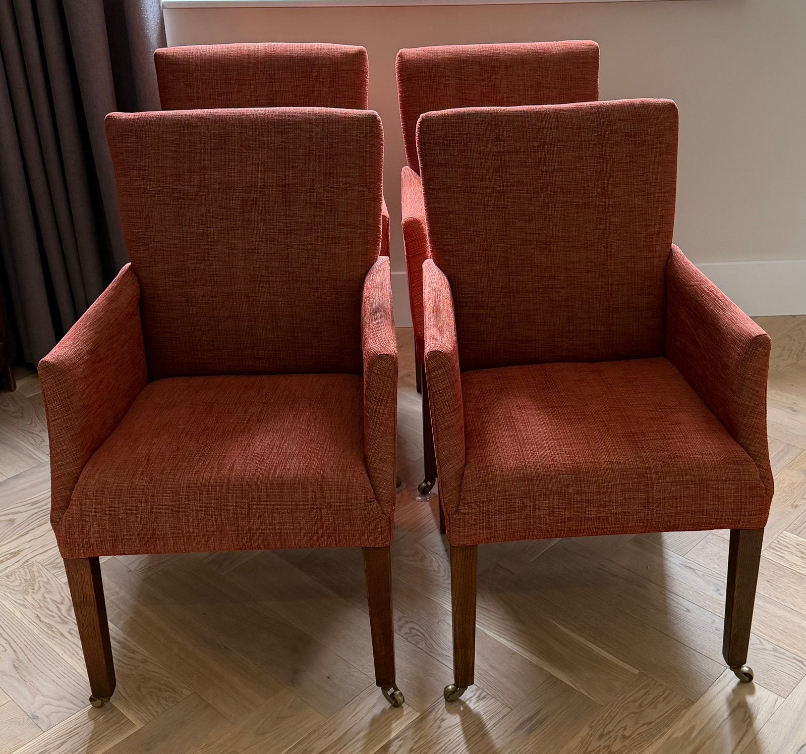 4 landelijke eetkamerstoelen, Huis en Inrichting, Stoelen, Ophalen, Vier, Stof, Rood