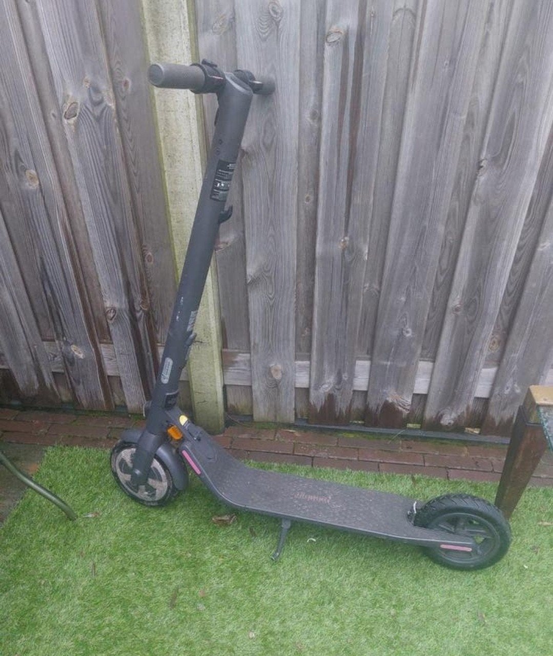 Ninebot Kickscooter E22E - Elektrische step, Fietsen en Brommers, Steps, Ophalen