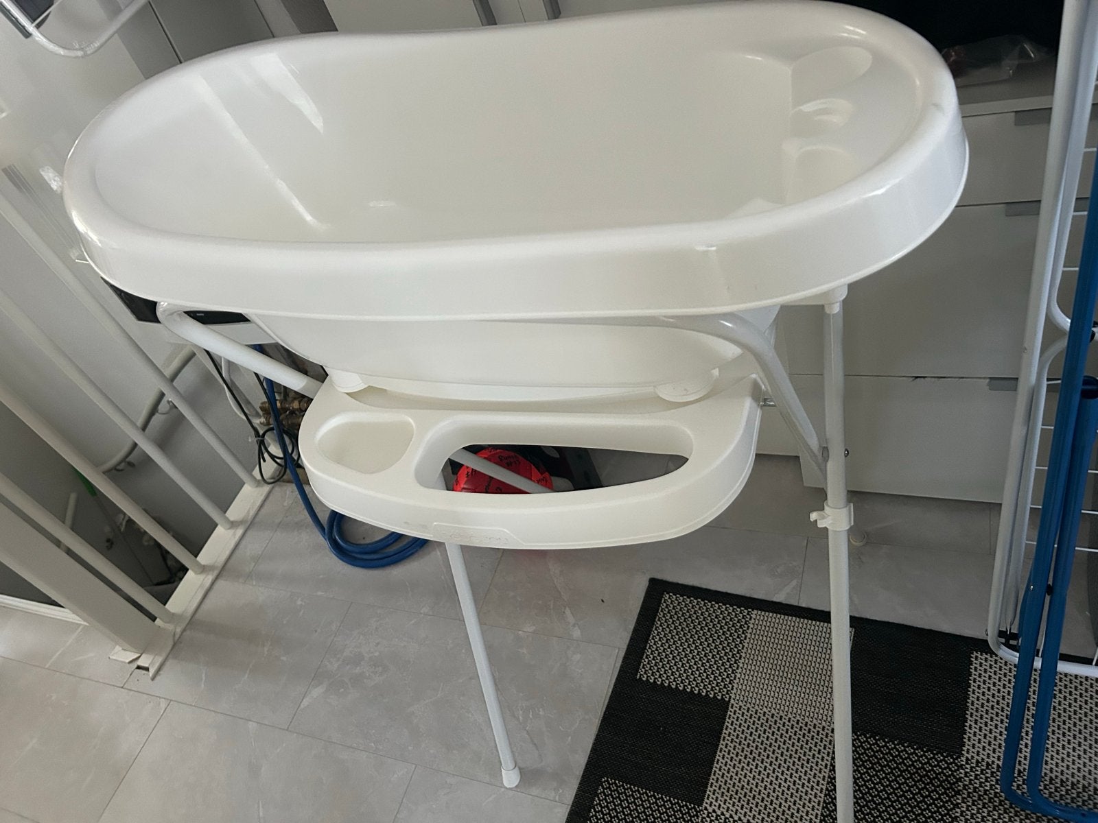 Bébé-jou badje met standaard en 1 zeeppompje, Ophalen, Gebruikt, Badje, Bébé-jou