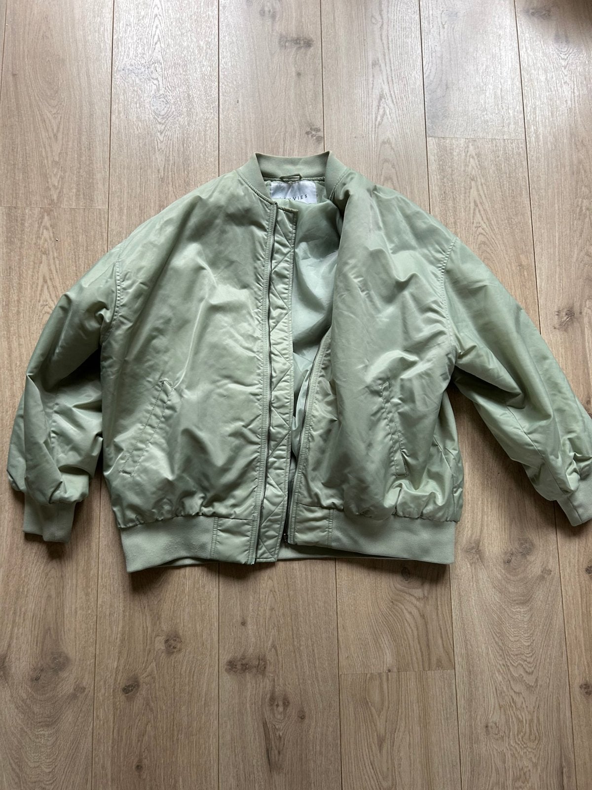 Loavies bomberjack jas XL, Ophalen of Verzenden, Zo goed als nieuw, Maat 46/48 (XL) of groter, Groen