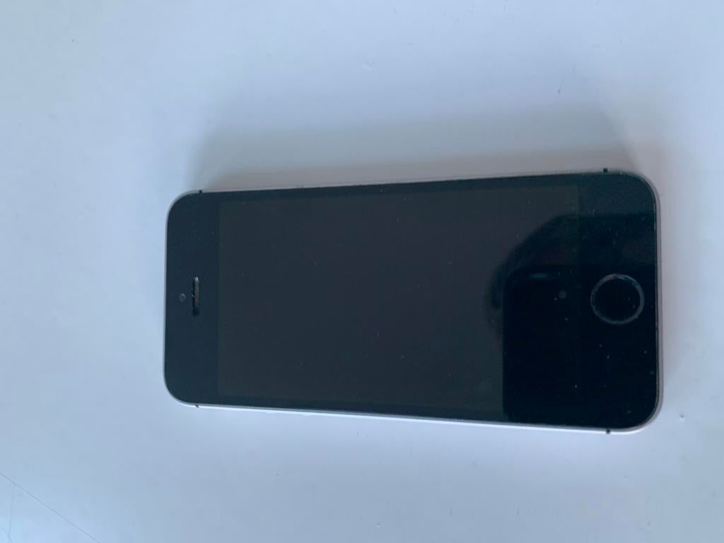 handige Apple iPhone model A1723, Telecommunicatie, Mobiele telefoons | Apple iPhone, Gebruikt, IPhone SE (2016), Ophalen of Verzenden