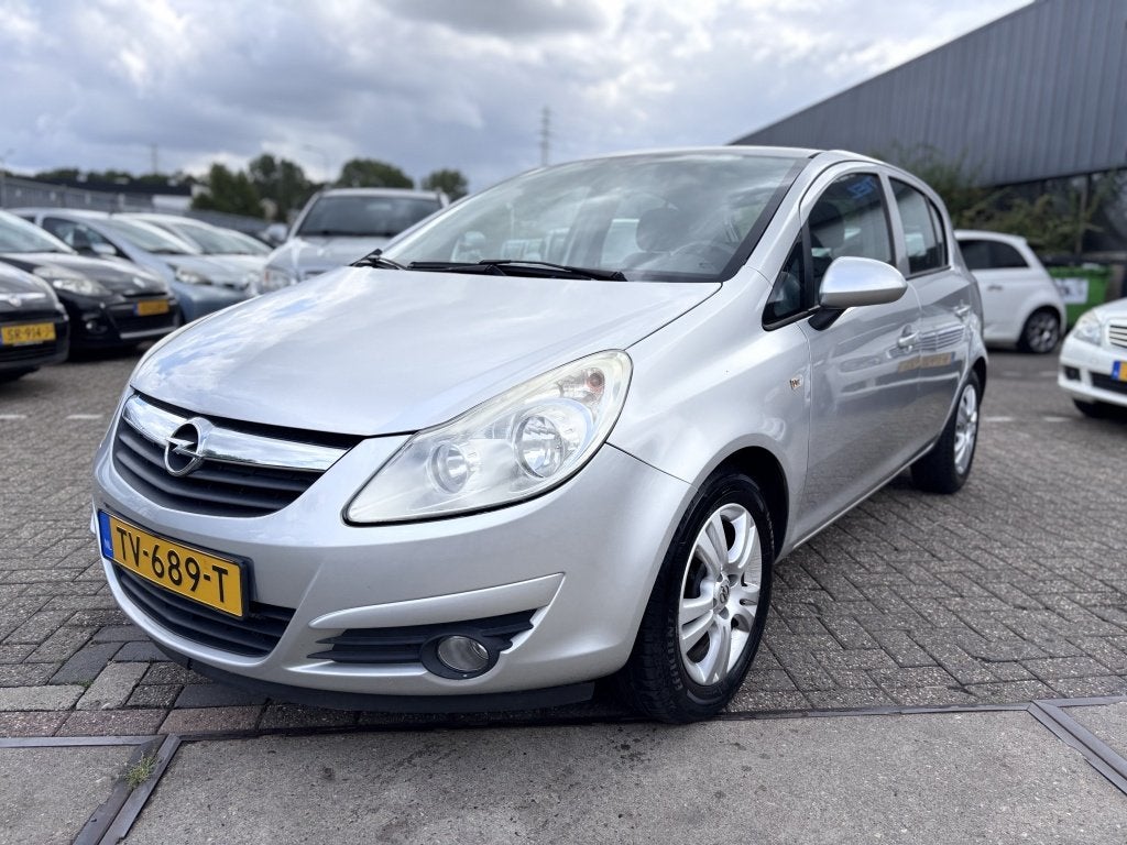 Opel Corsa 1.2-16V AUTOMAAT!NWE APK! (bj 2010), Auto's, Automaat, Gebruikt, 4 cilinders, 1229 cc