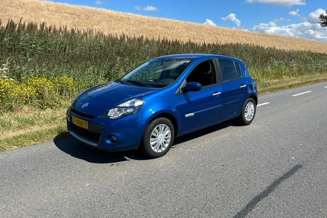 Renault Clio 1.2 TCE 5-DRS 2010 Blauw, Zwart, 4 cilinders, Blauw, 49 €/maand