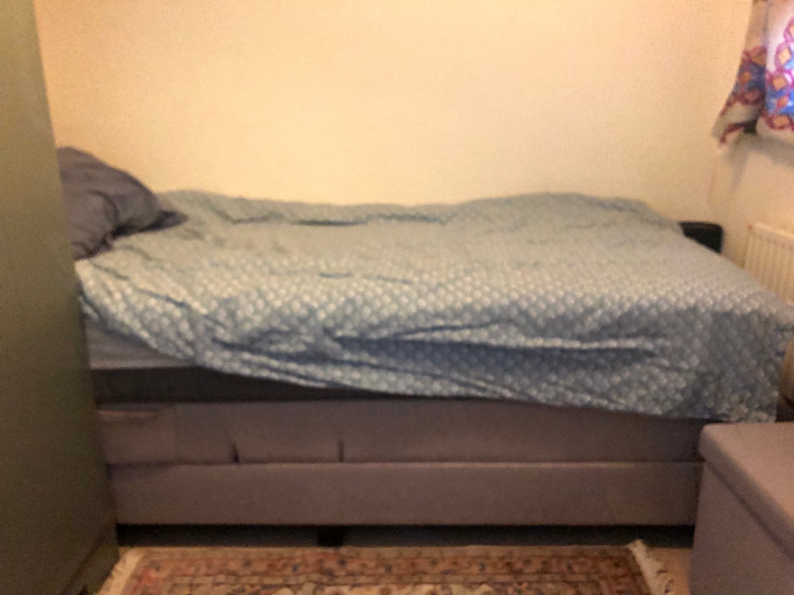 Eenpersoons hotelbed met defecte elektrische besturing, Ophalen, 90 cm, Eenpersoons, 200 cm