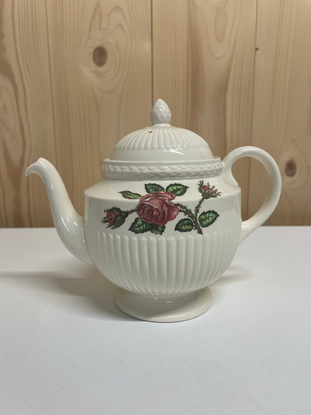 Wedgwood Moss Rose Theepot - Vintage Servies, Verzenden