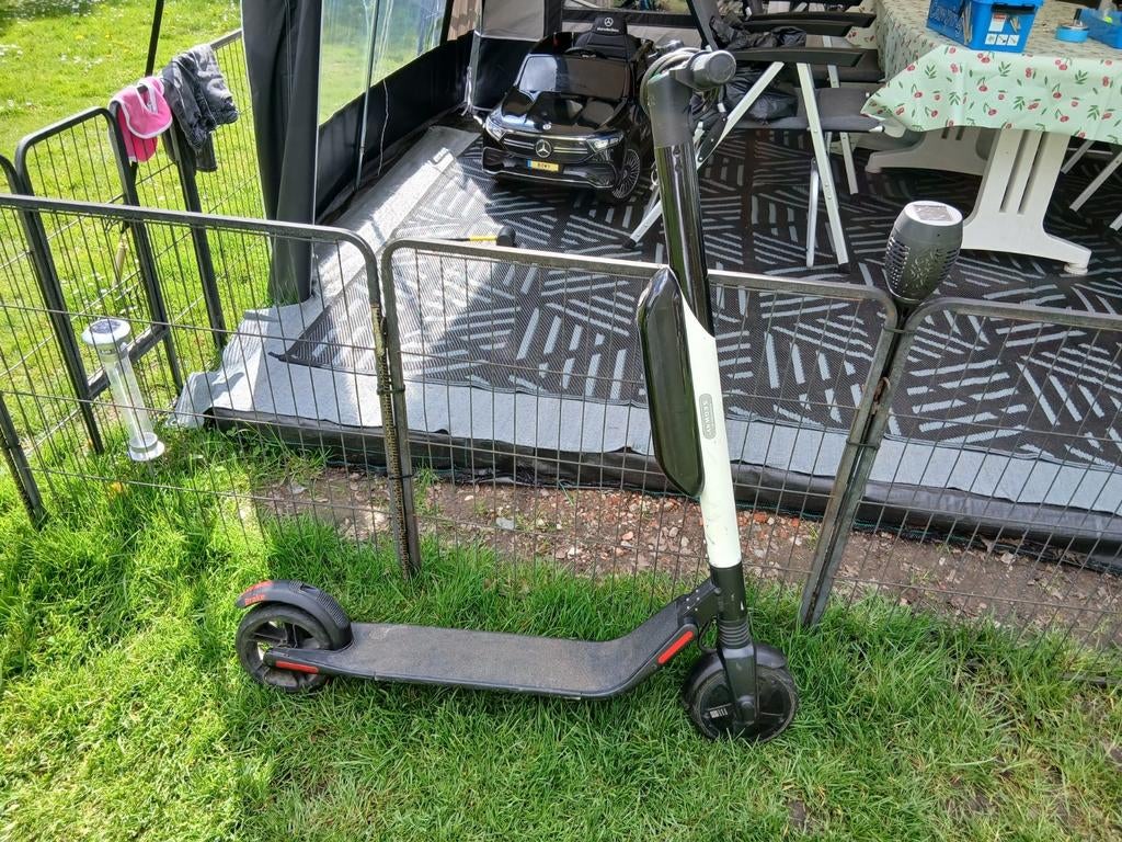 Segway Ninebot ES4, Fietsen en Brommers, Ophalen, Gebruikt, Elektrische step (E-scooter)