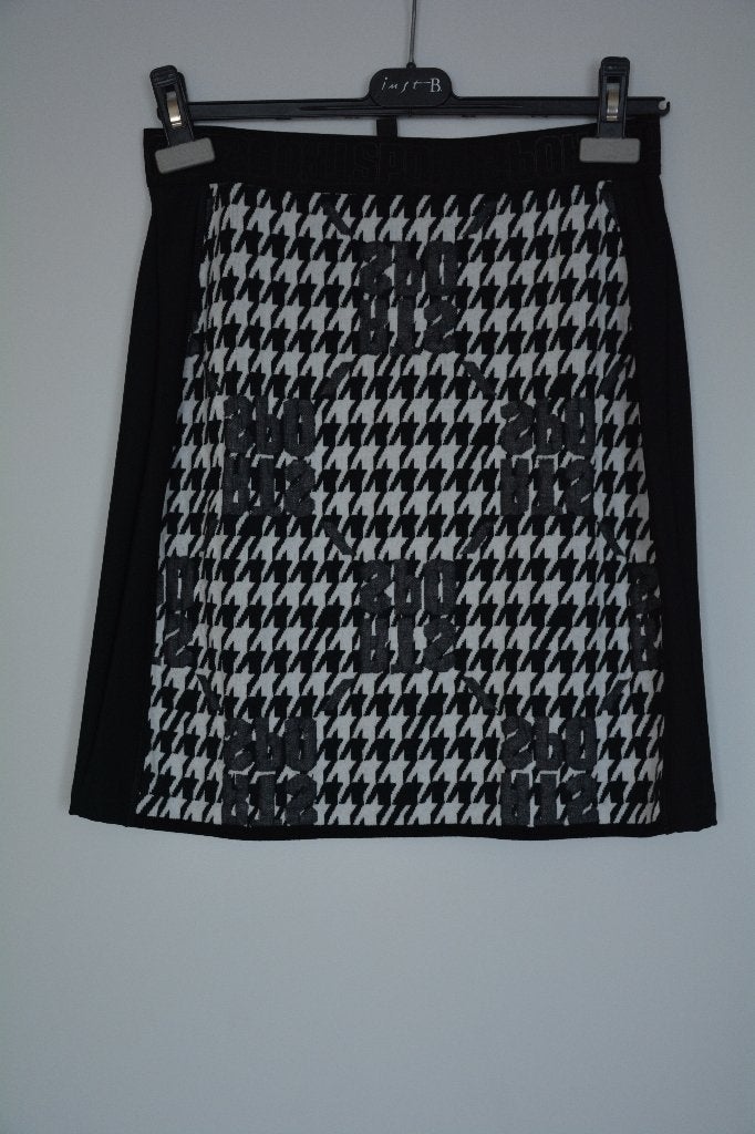 Nieuwe rok MARCCAIN, MARC CAIN., Maat 38/40 (M), Zwart, Nieuw, Ophalen of Verzenden