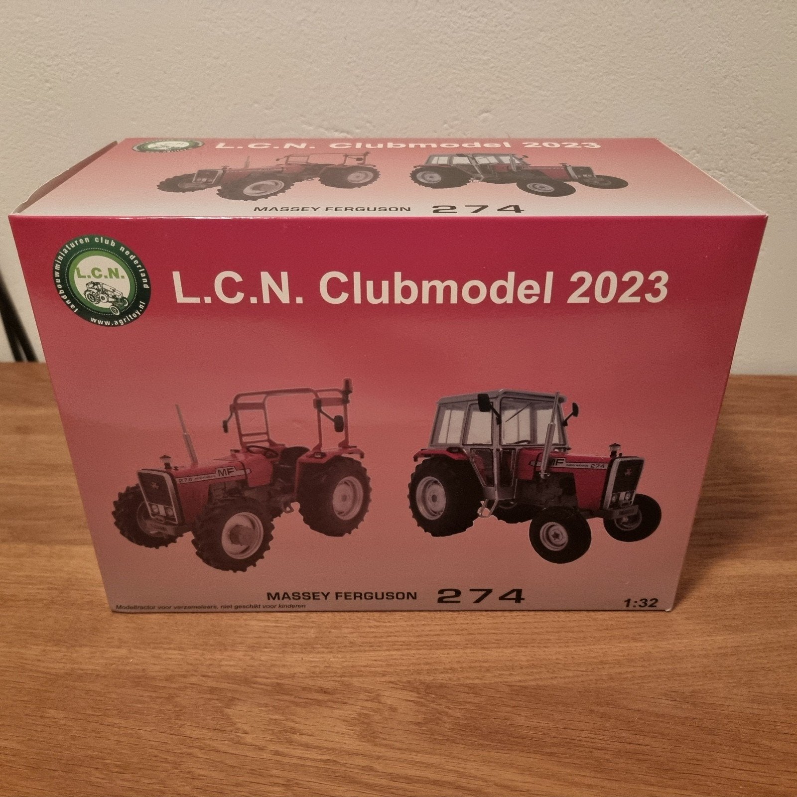 Massey Ferguson 274 2wd LCN 2023 Marge Models, Hobby en Vrije tijd, Modelauto's | 1:32, Ophalen of Verzenden, Nieuw, Tractor of Landbouw