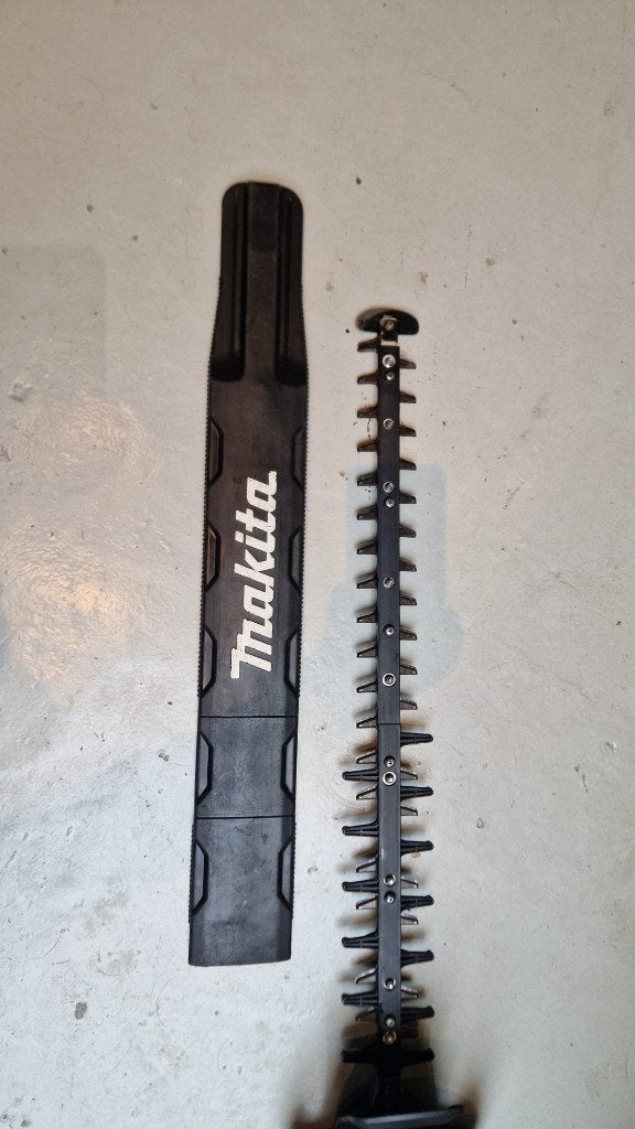 Makita 40V MAX accu heggenschaar 75cm, Ophalen, Zo goed als nieuw, Accu, Makita Dolmar