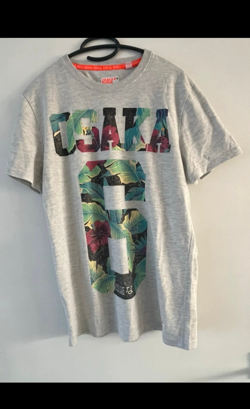 Superdry Osaka 6+ T-shirt Maat L Grijs, Kleding | Heren, Ophalen of Verzenden, Gedragen, Maat 52/54 (L), Grijs