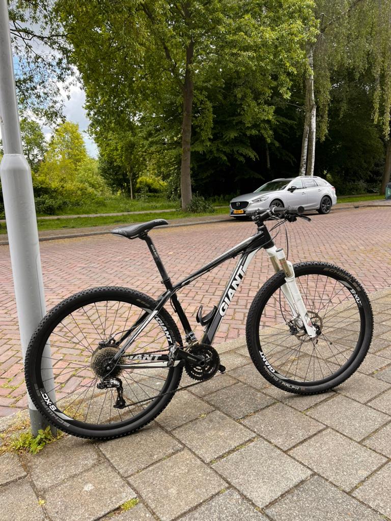 Mountainbike Giant XTC - Maat M - Nette staat, Fietsen en Brommers, Fietsen | Mountainbikes en ATB, Ophalen, Zo goed als nieuw