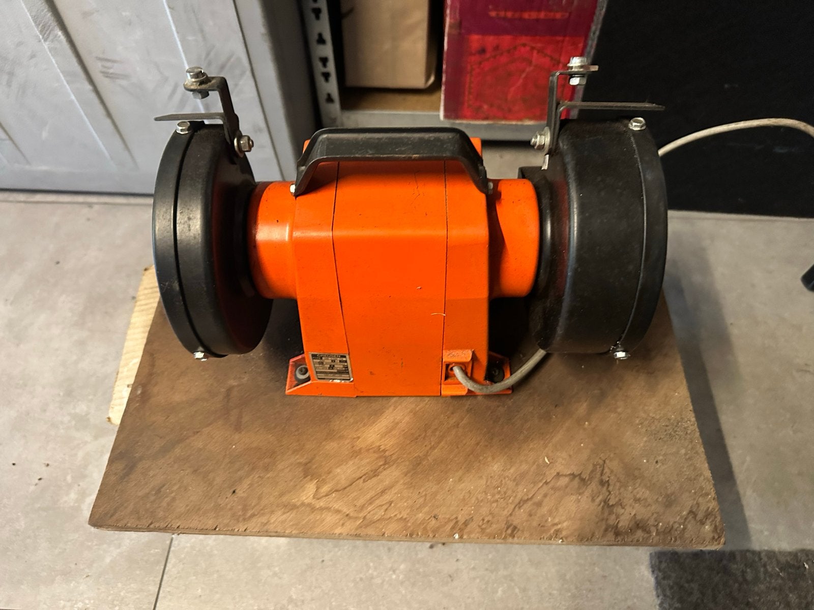 Creusen Slijpmachine DS 7150 TS met doos, Ophalen of Verzenden, Gebruikt, Minder dan 700 watt, Werkbankslijpmachine