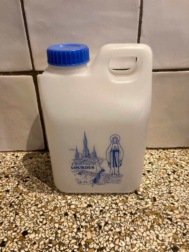 Fles Lourdes, Verzamelen, Ophalen of Verzenden, Zo goed als nieuw