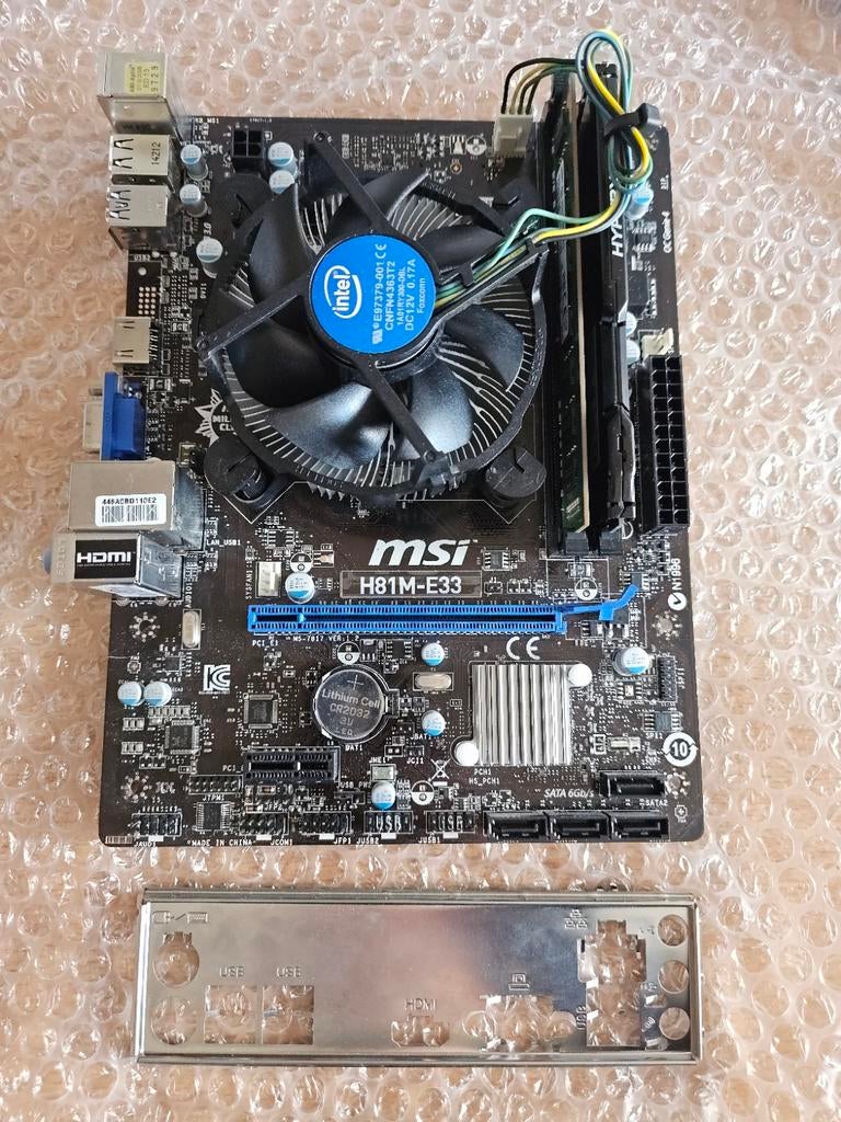 MSI H81M-E33 moederbord met 12 GB RAM, LGA 1151, DDR3, Ophalen of Verzenden, Zo goed als nieuw