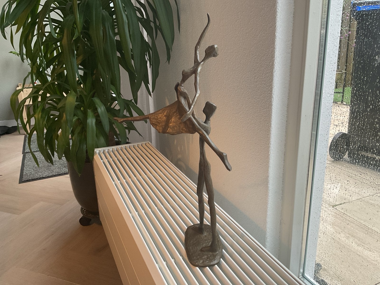Groot bronzen sculptuur Corrie Ammerlaan Balletdansers, Groep mensen, Beeld, Bruin, Europa