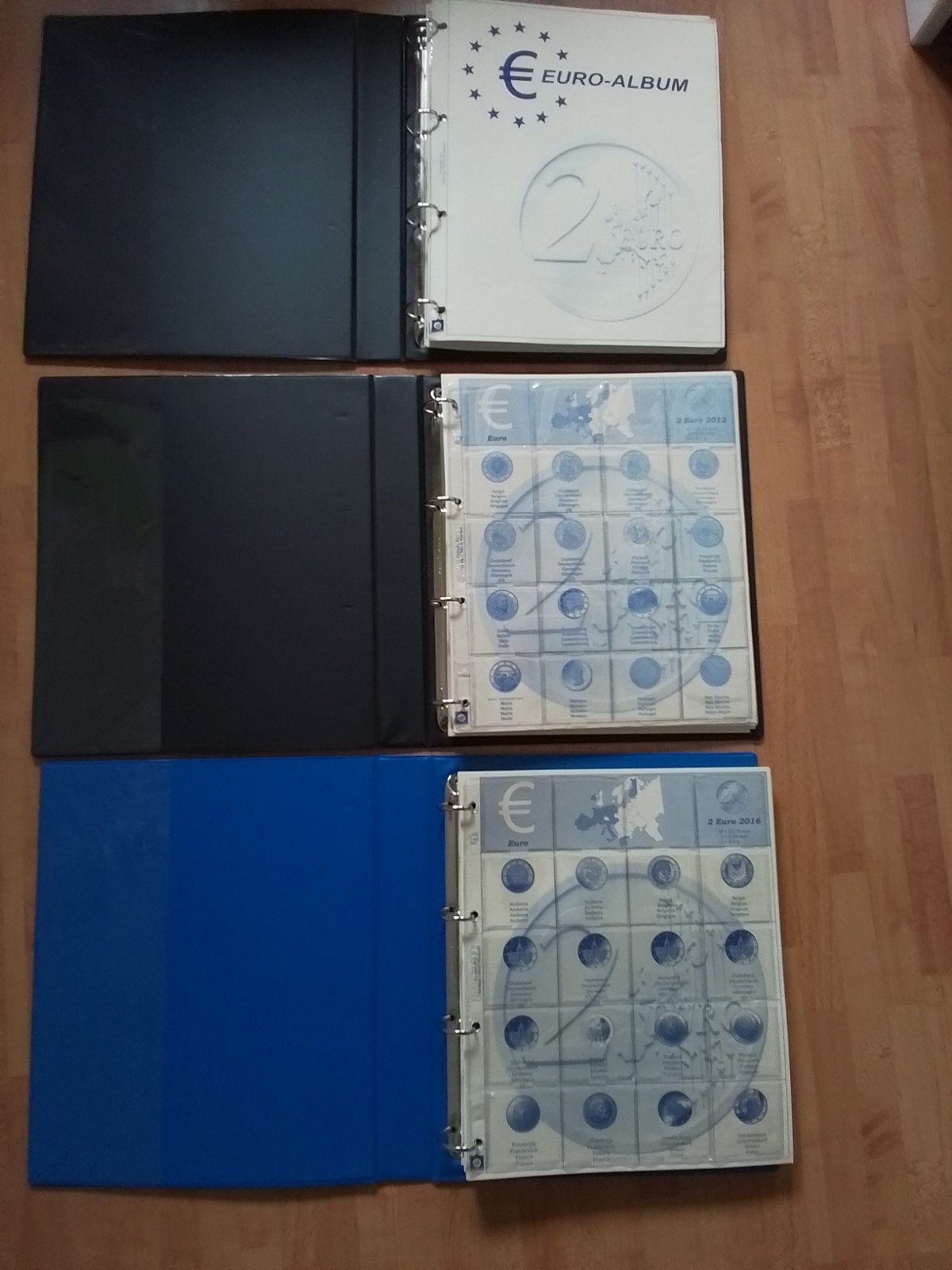 3x Verzamelmap 2 euro Hartberger bladen 2004 t/m 2022, Ophalen of Verzenden, Overige landen, Overige waardes