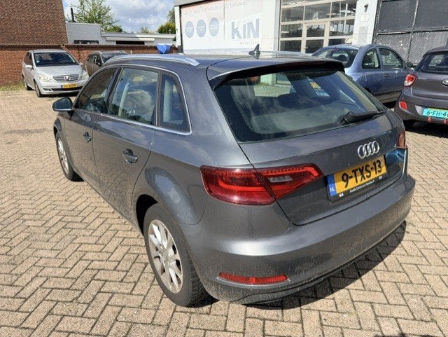 Audi A3 Sportback 1.4 TFSI Attraction Pro Line Plus g-tron /, Auto's, Audi, Stof, Gebruikt, Euro 6, 4 cilinders