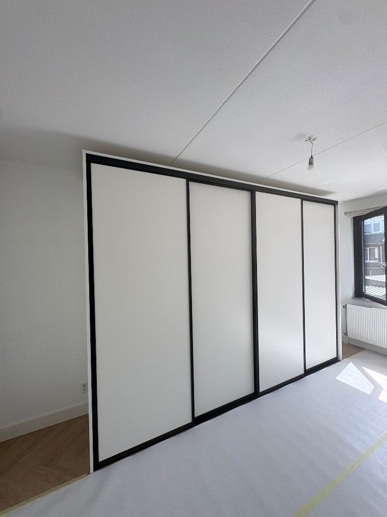 Witte kledingkast incl laden en hanggedeelte, Ophalen, Gebruikt, 200 cm of meer, Overige houtsoorten