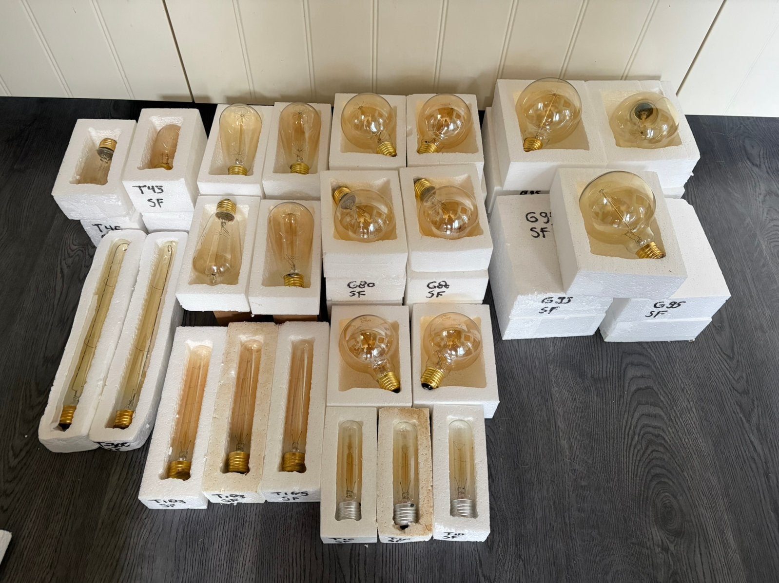 Nieuwe partij lampen E27 40W diverse modellen - 37 stuks, Ophalen, Nieuw, E27 (groot), Led-lamp