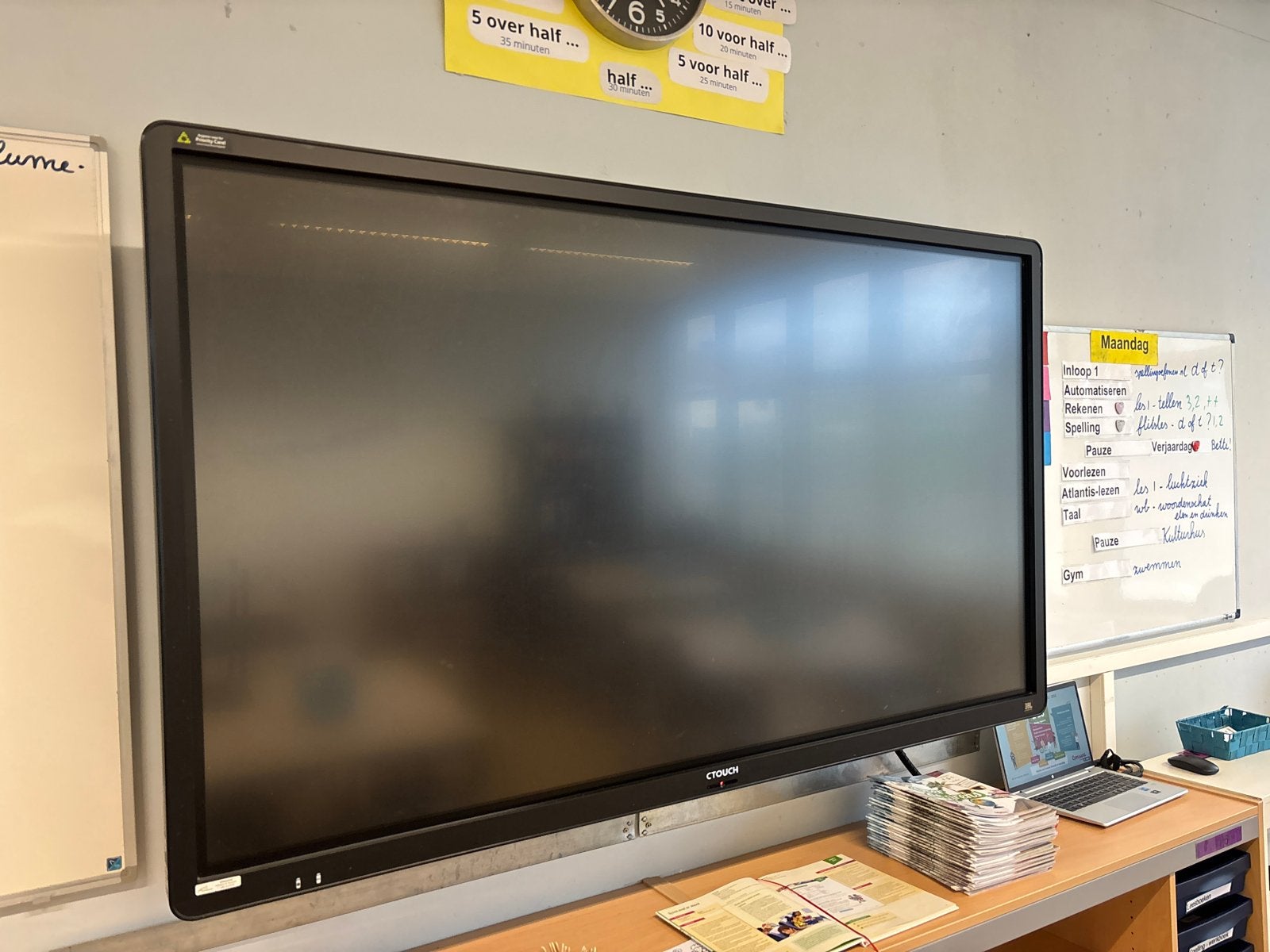 Digibord C-touch 75 inch - Werkt perfect!, Gebruikt, 50 Hz, 100 cm of meer, Ophalen