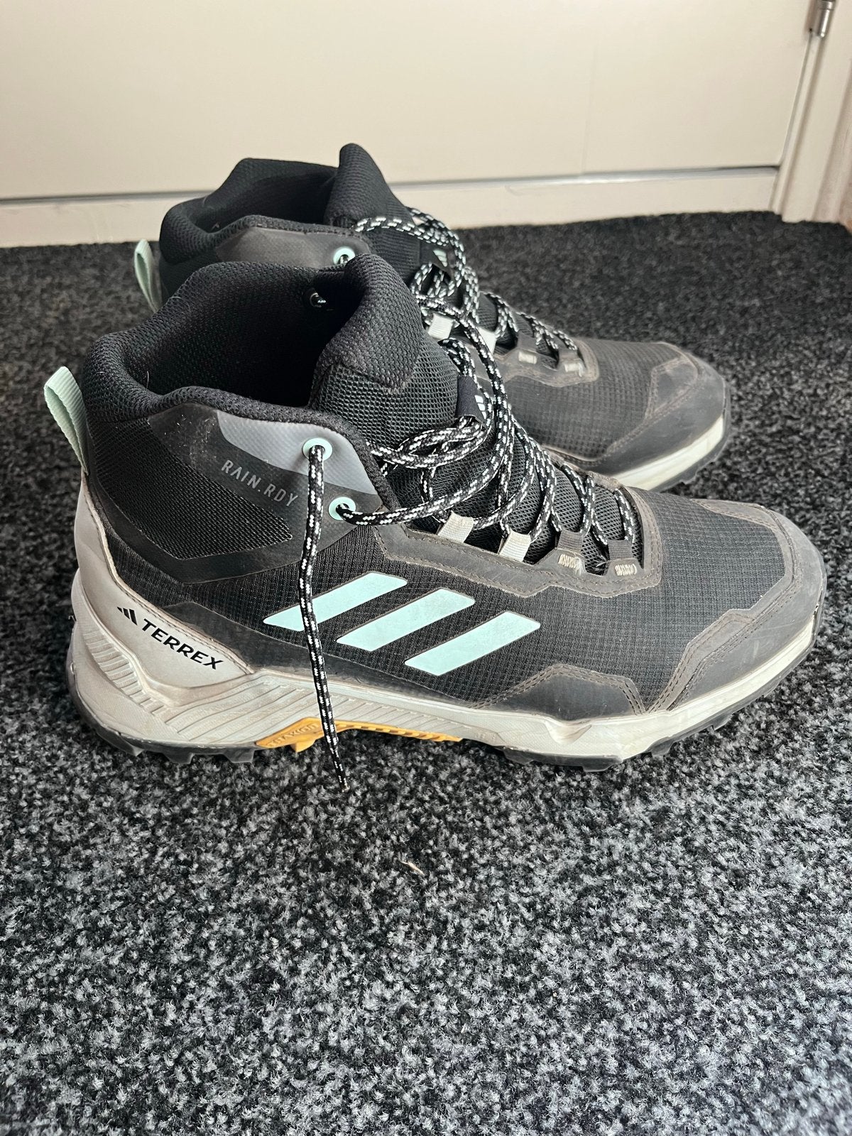 Adidas Terrex wandelschoenen - Maat 43 1/3, Ophalen of Verzenden, Zo goed als nieuw, Schoenen