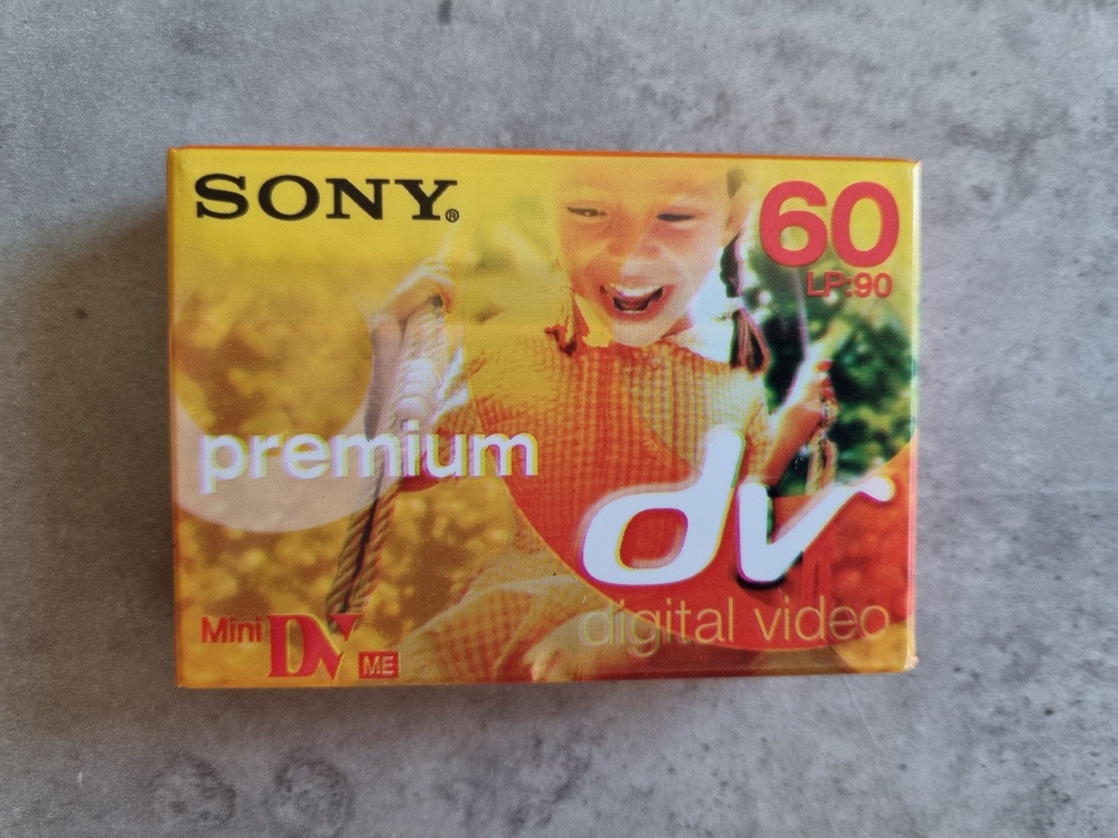 Sony Premium Mini DV 60min / LP90 - Nieuw in Seal!, Audio, Tv en Foto, Videocamera's Digitaal, Mini dv, Nieuw, Ophalen of Verzenden