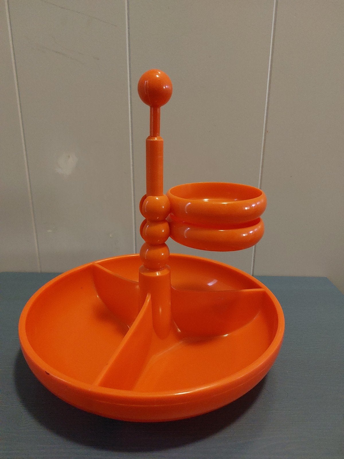 Vintage oranje EMSA etagere snacktoren jaren 70, Kunststof, Overige merken, Ophalen of Verzenden, Schaal of Schalen