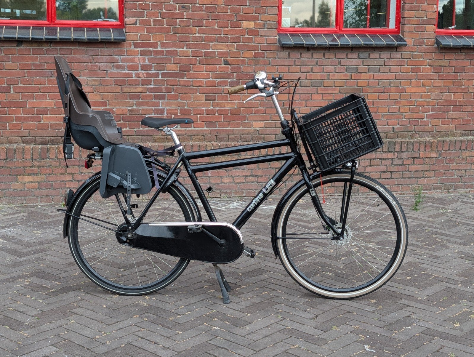 Cortina U4 Transportfiets - Zwart met Kinderzitje, Fietsen en Brommers, Fietsen | Dames | Damesfietsen, Versnellingen, Schijfrem