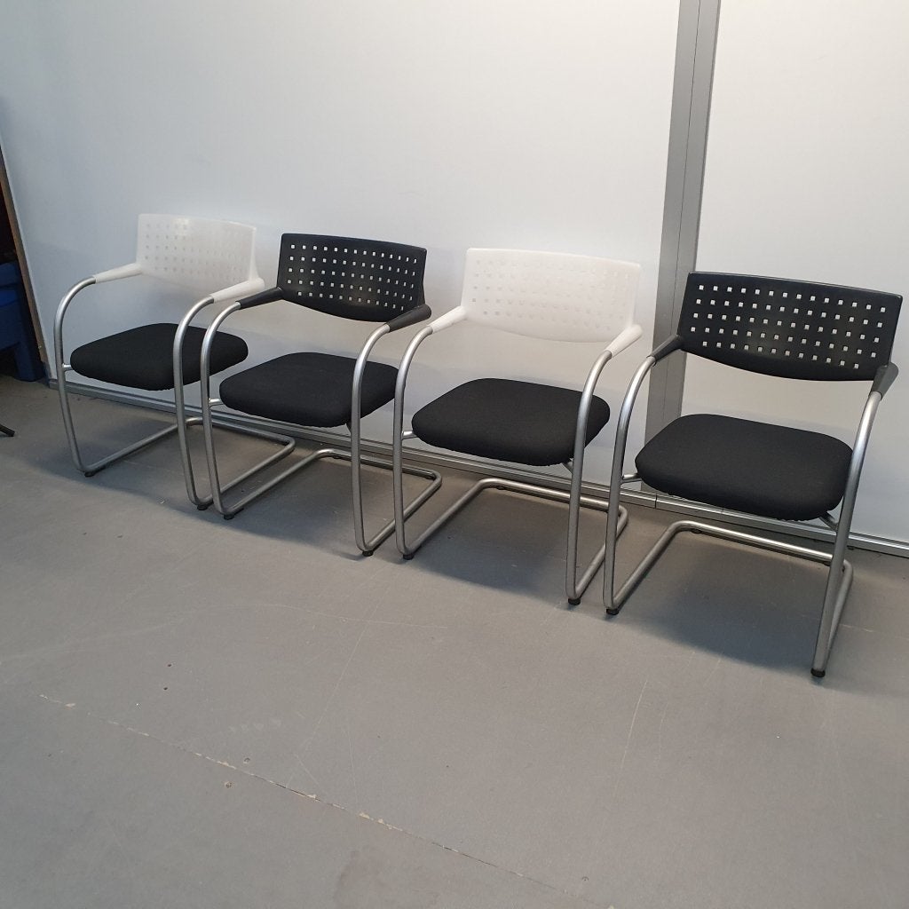 Vitra Visavis vergaderstoel - zwarte stof, Huis en Inrichting, Niet ingevuld, Gebruikt, Niet ingevuld, Niet ingevuld