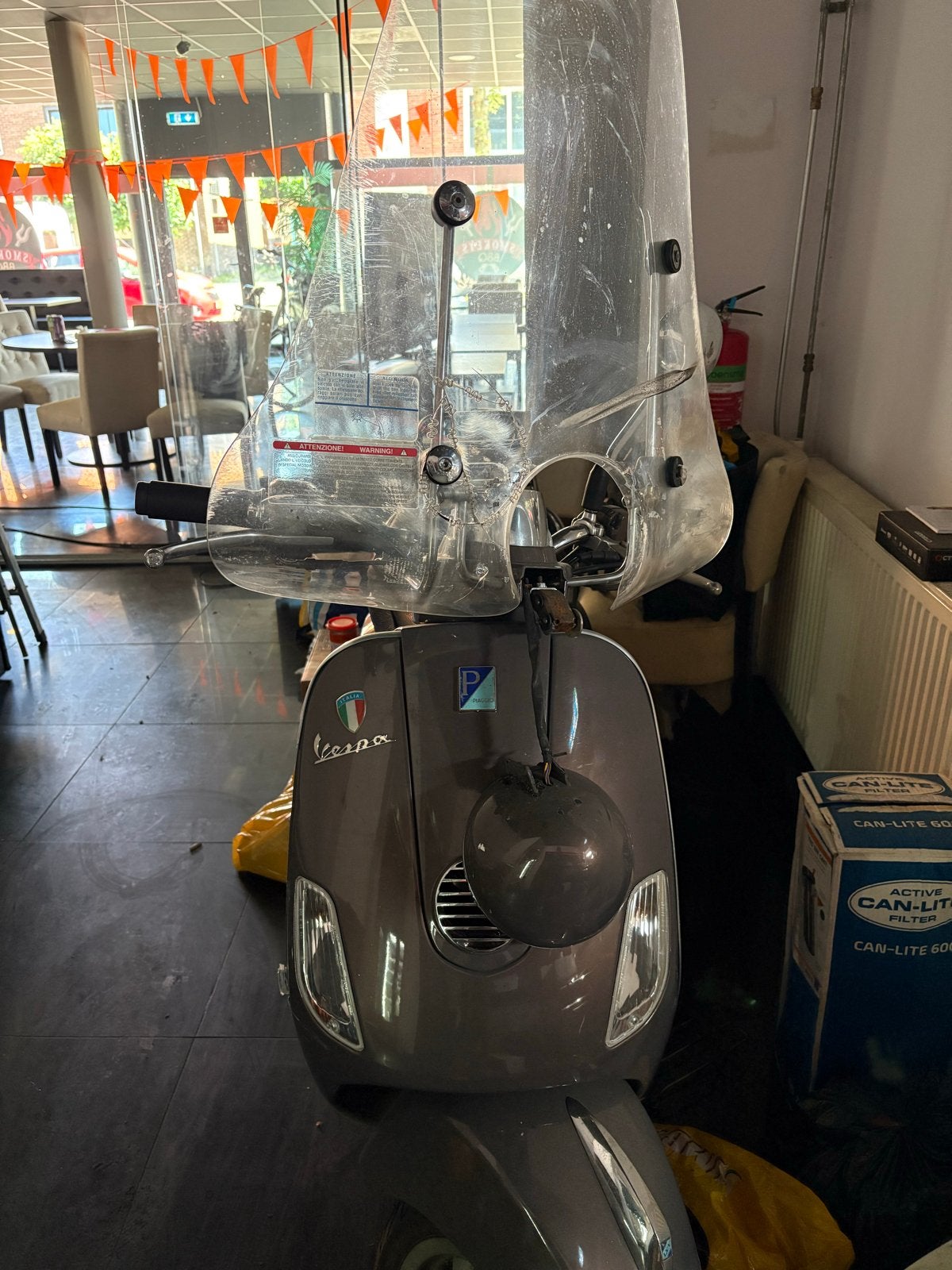 Opknap Vespa scooter met windscherm, Ophalen, Gebruikt, Overige modellen