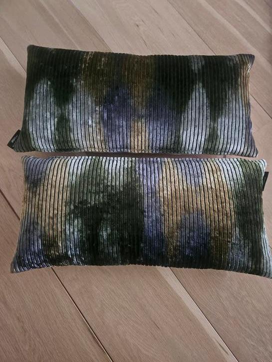 2 leuke sierkussens van Madison Home, Huis en Inrichting, Woonaccessoires | Kussens, Vierkant, Ophalen