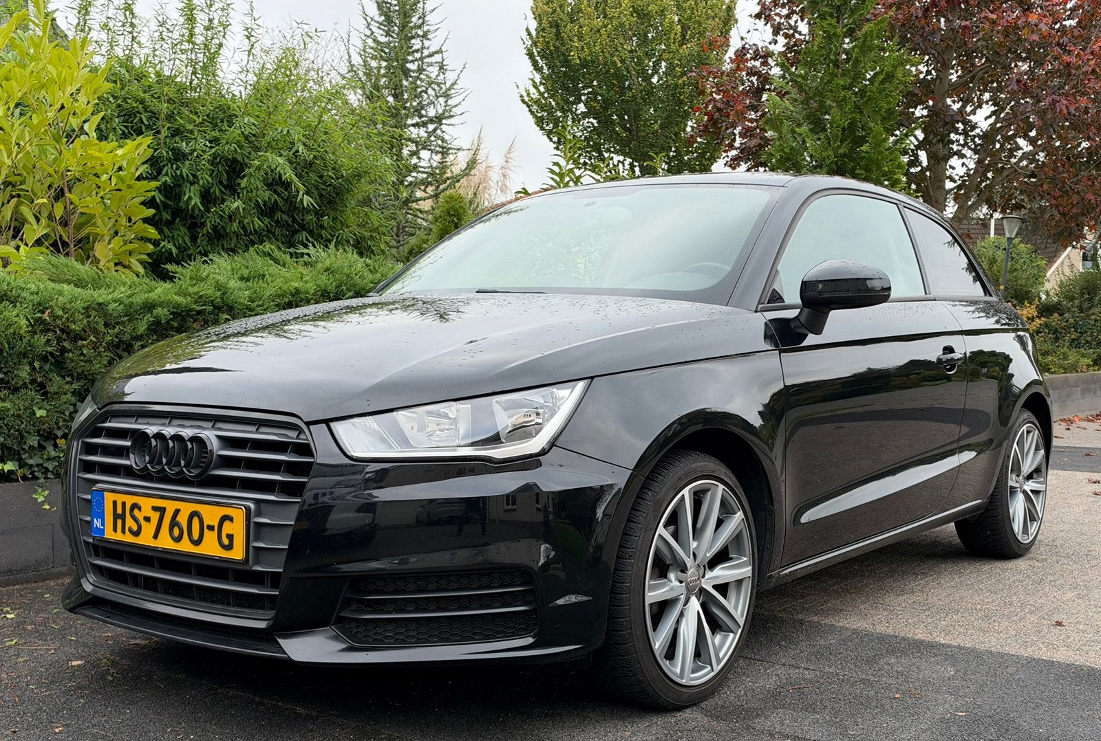 Audi A1 1.0 Tfsi 2016 Zwart, Voorwielaandrijving, 95 pk, 4 stoelen, Zwart